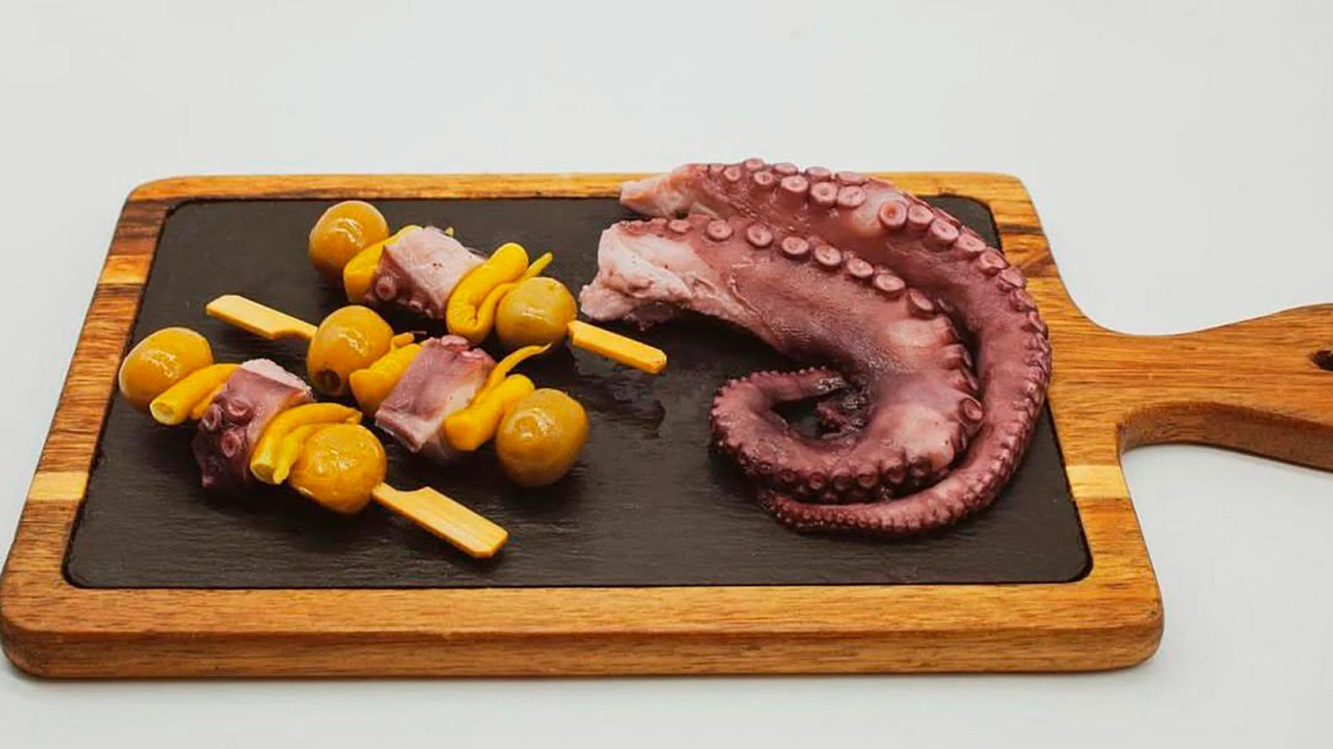 Gildas y pulpo a la brasa